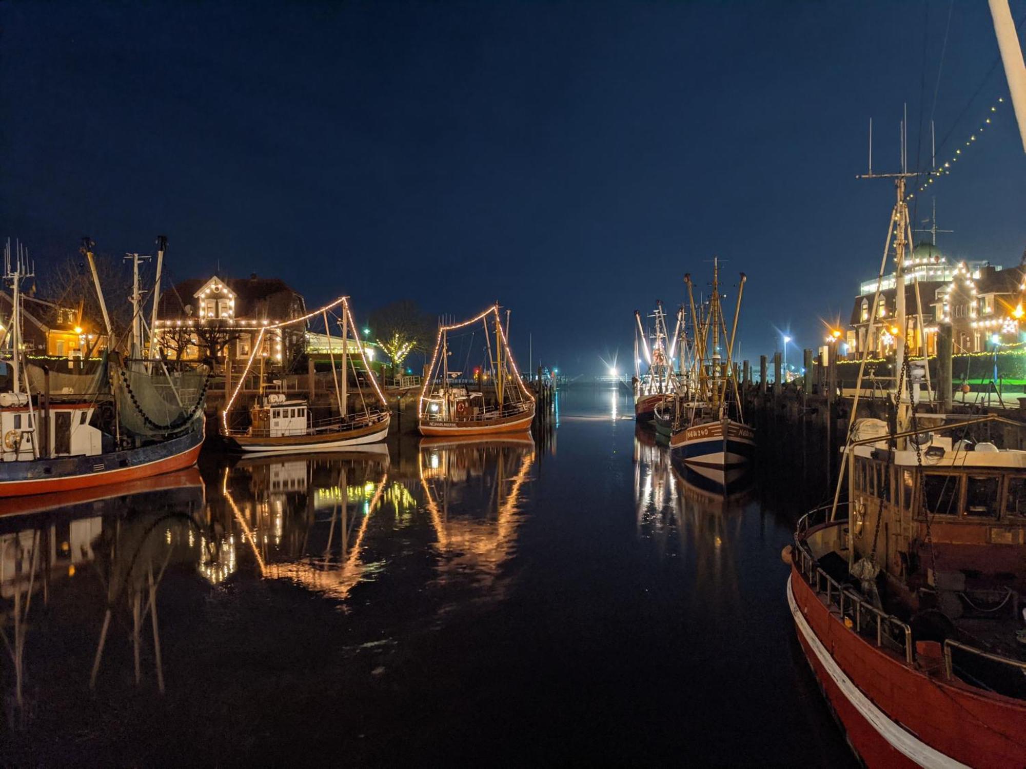 Drei-Insel-Blick Neßmersiel Bagian luar foto